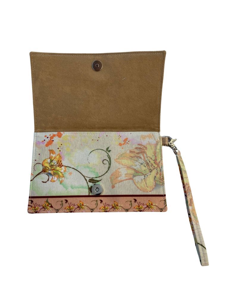 Wristlet_-_Woman_of_Strength_1